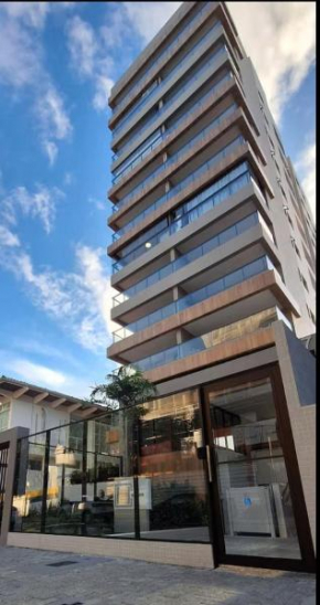 Apartamento na ondina 100m da praia